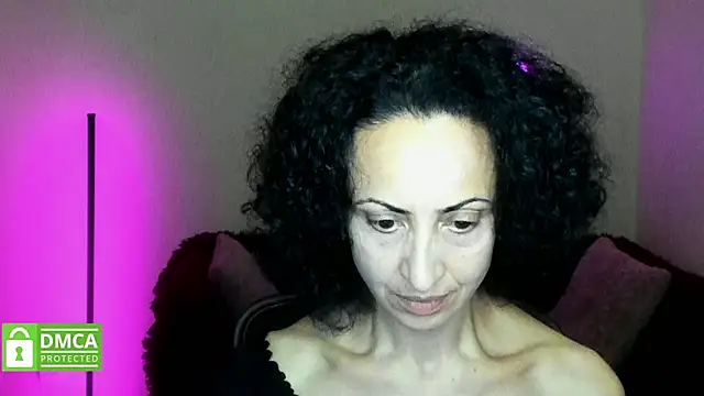 Snapshot of Arianasweety23 chatting on 10.14.25 Arianasweety23 online show from 10.14.25
