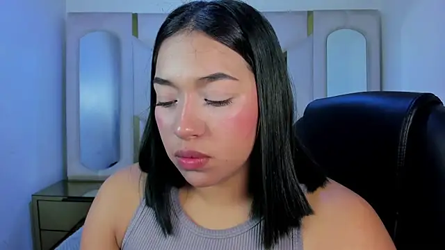 Snapshot of IsabellRodriguez18 chatting on 05.26.26 IsabellRodriguez18 online show from 05.26.26