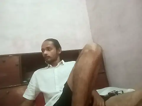 IamRentedBoybfriend online show from 10.24.25