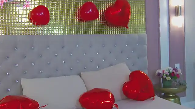 KiraMyers online show from 02.14.25