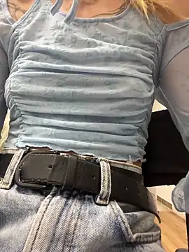 KiraMyers online show from 10.25.25