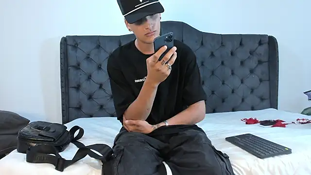 two milkyway online show from 09.23.25