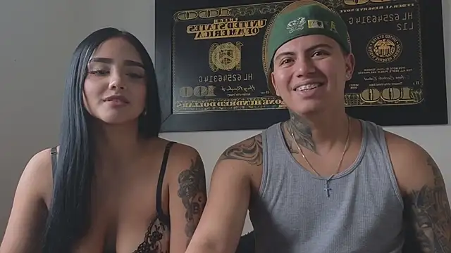 Snapshot of Thiago_x_Sahara chatting on 09.18.25 Thiago x Sahara online show from 09.18.25