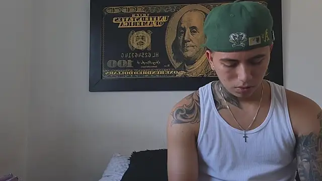 Snapshot of Thiago_x_Sahara chatting on 09.22.25 Thiago x Sahara online show from 09.22.25