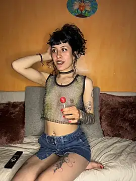 Snapshot of indira_k chatting on 02.28.26 indira k online show from 02.28.26