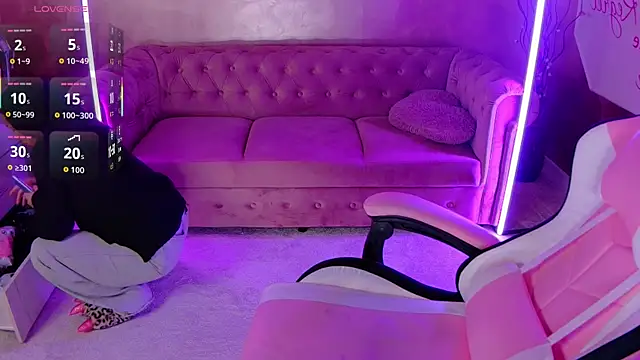 evanew  online show from 10.05.25