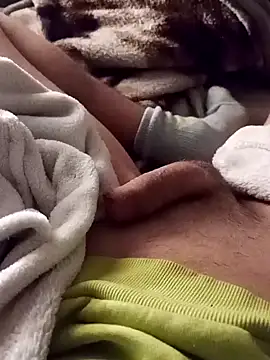 Snapshot of Daniel32hot chatting on 12.25.24 Daniel32hot online show from 12.25.24