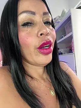 Snapshot of KarolRubi1 chatting on 01.20.25 KarolRubi1 online show from 01.20.25