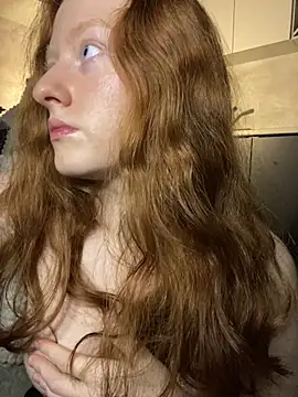 redhead peach online show from 01.14.25