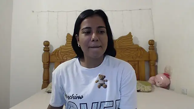 Coral0403 online show from 01.28.25