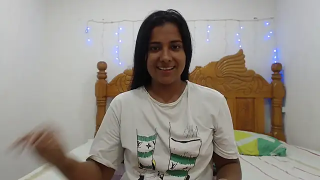 Coral0403 online show from 03.16.25