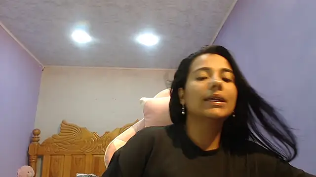 Coral0403 online show from 09.18.25