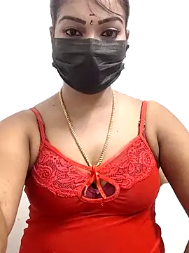 Snapshot of meena_27 chatting on 10.14.25 meena 27 online show from 10.14.25