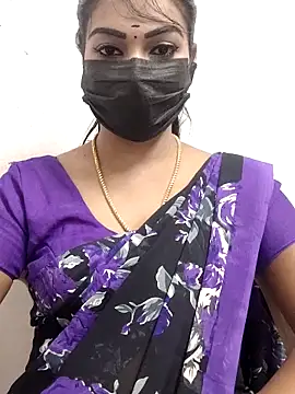 Snapshot of meena_27 chatting on 10.24.25 meena 27 online show from 10.24.25