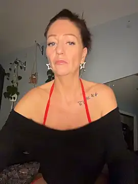 AlessasRoom online show from 11.11.25