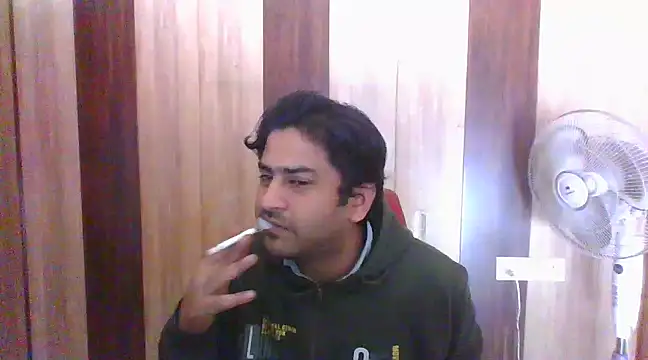 Snapshot of indihotguy chatting on 02.11.25 indihotguy online show from 02.11.25