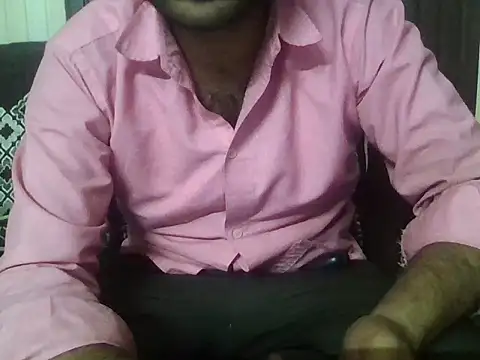 Snapshot of indihotguy chatting on 05.10.26 indihotguy online show from 05.10.26