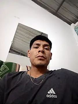 Snapshot of elmazitogrande chatting on 02.08.25 elmazitogrande online show from 02.08.25