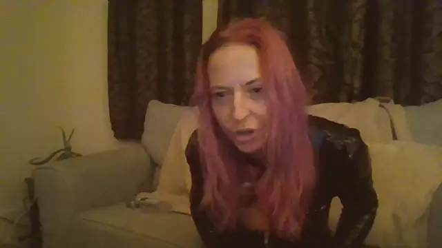 DDnaughty online show from 09.17.25