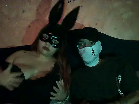 Snapshot of SecretMask chatting on 10.05.25 SecretMask online show from 10.05.25