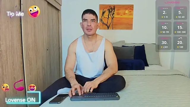 Snapshot of Andrewstelle_coleman chatting on 09.09.25 Andrewstelle coleman online show from 09.09.25