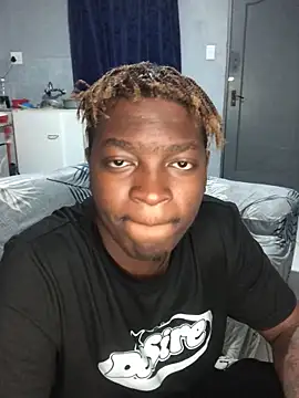 Snapshot of Redfucks333 chatting on 03.01.26 Redfucks333 online show from 03.01.26