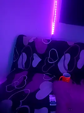 Alexiaysteve online show from 03.17.25