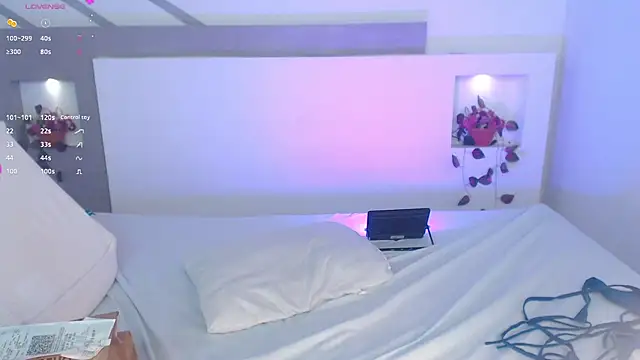 VenusEvans1 online show from 03.01.25