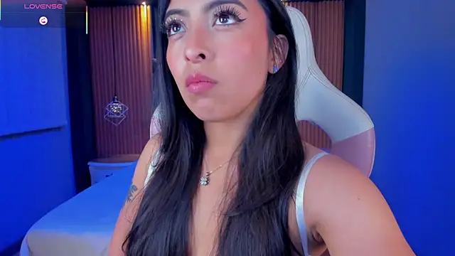 Snapshot of Camila_dupont chatting on 09.20.25 Camila dupont online show from 09.20.25