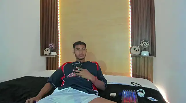 Snapshot of Evans777_ chatting on 01.08.25 Evans777 online show from 01.08.25