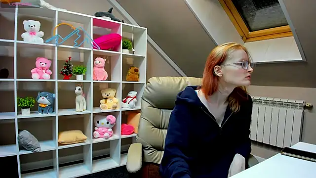 Snapshot of ElizabethHarpper chatting on 01.03.25 ElizabethHarpper online show from 01.03.25