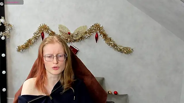 Snapshot of ElizabethHarpper chatting on 01.16.25 ElizabethHarpper online show from 01.16.25