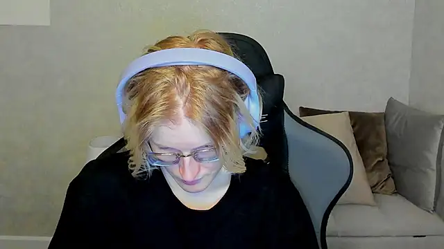 Snapshot of ElizabethHarpper chatting on 09.26.25 ElizabethHarpper online show from 09.26.25