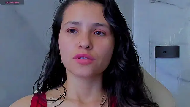 Snapshot of arissha_lee chatting on 06.08.26 arissha lee online show from 06.08.26