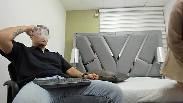 Snapshot of DAVID_VICTORIAA chatting on 05.29.26 DAVID VICTORIAA online show from 05.29.26