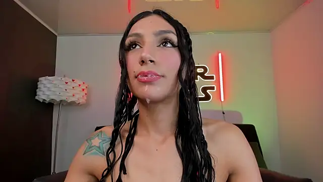 miss   evangeline online show from 12.19.25