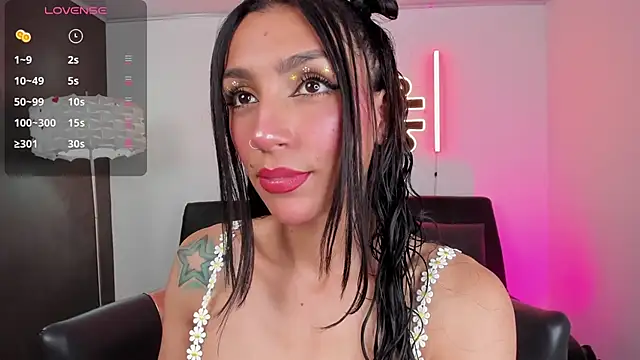 Snapshot of miss___evangeline chatting on 05.05.26 miss evangeline online show from 05.05.26