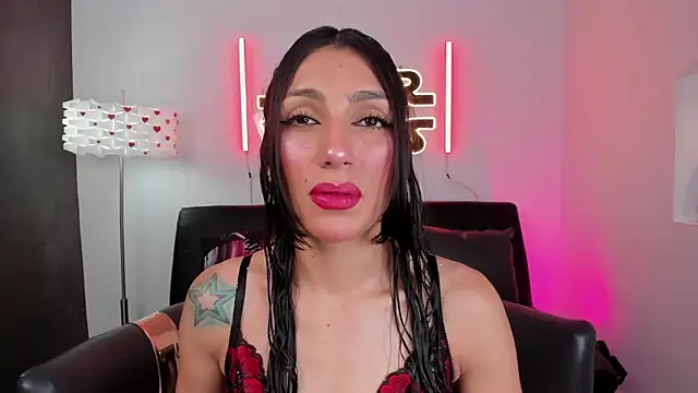 Snapshot of miss___evangeline chatting on 05.26.26 miss evangeline online show from 05.26.26