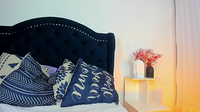 Xewa  online show from 03.19.25