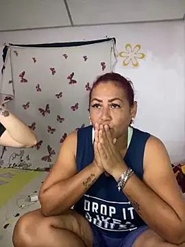 Snapshot of Abigail_BigTits chatting on 01.05.25 Abigail BigTits online show from 01.05.25