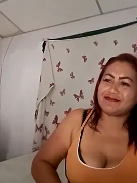 Snapshot of Abigail_BigTits chatting on 01.08.25 Abigail BigTits online show from 01.08.25