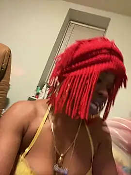 Snapshot of Cherrywood5 chatting on 03.21.25 Cherrywood5 online show from 03.21.25