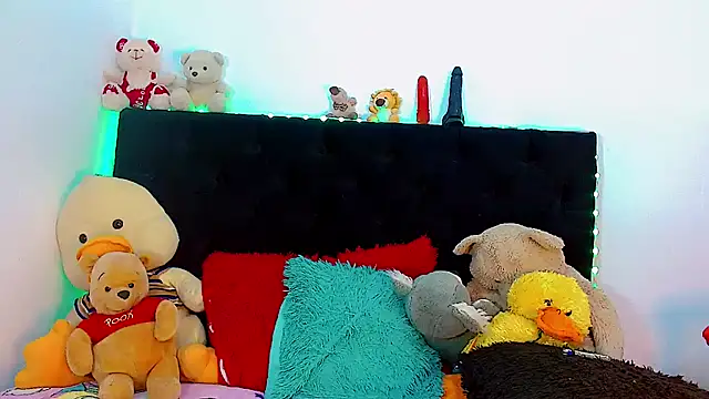 Alextwink online show from 10.23.25