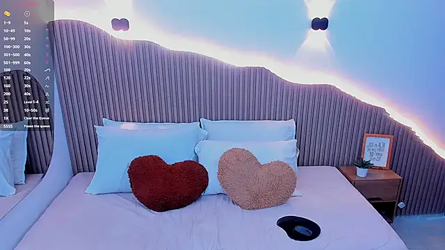 Annie kurt  online show from 03.06.25