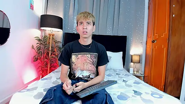 Brian-Ausslos online show from 02.15.25