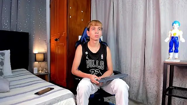 Brian-Ausslos online show from 02.19.25