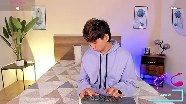 Brian-Ausslos online show from 12.04.25