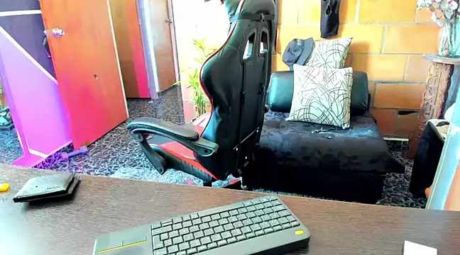 Adam Valenciia online show from 03.08.25