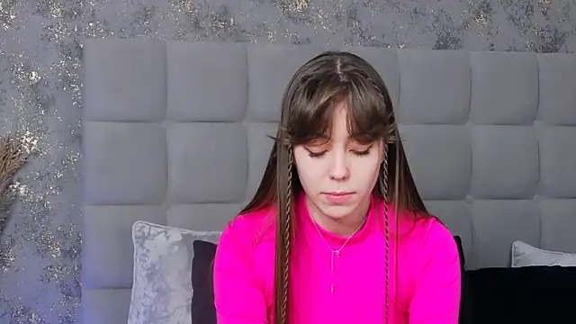 Snapshot of TheEmma chatting on 03.02.25 TheEmma online show from 03.02.25