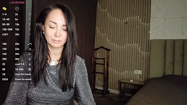 Snapshot of Monica_Weiss chatting on 04.25.26 Monica Weiss online show from 04.25.26